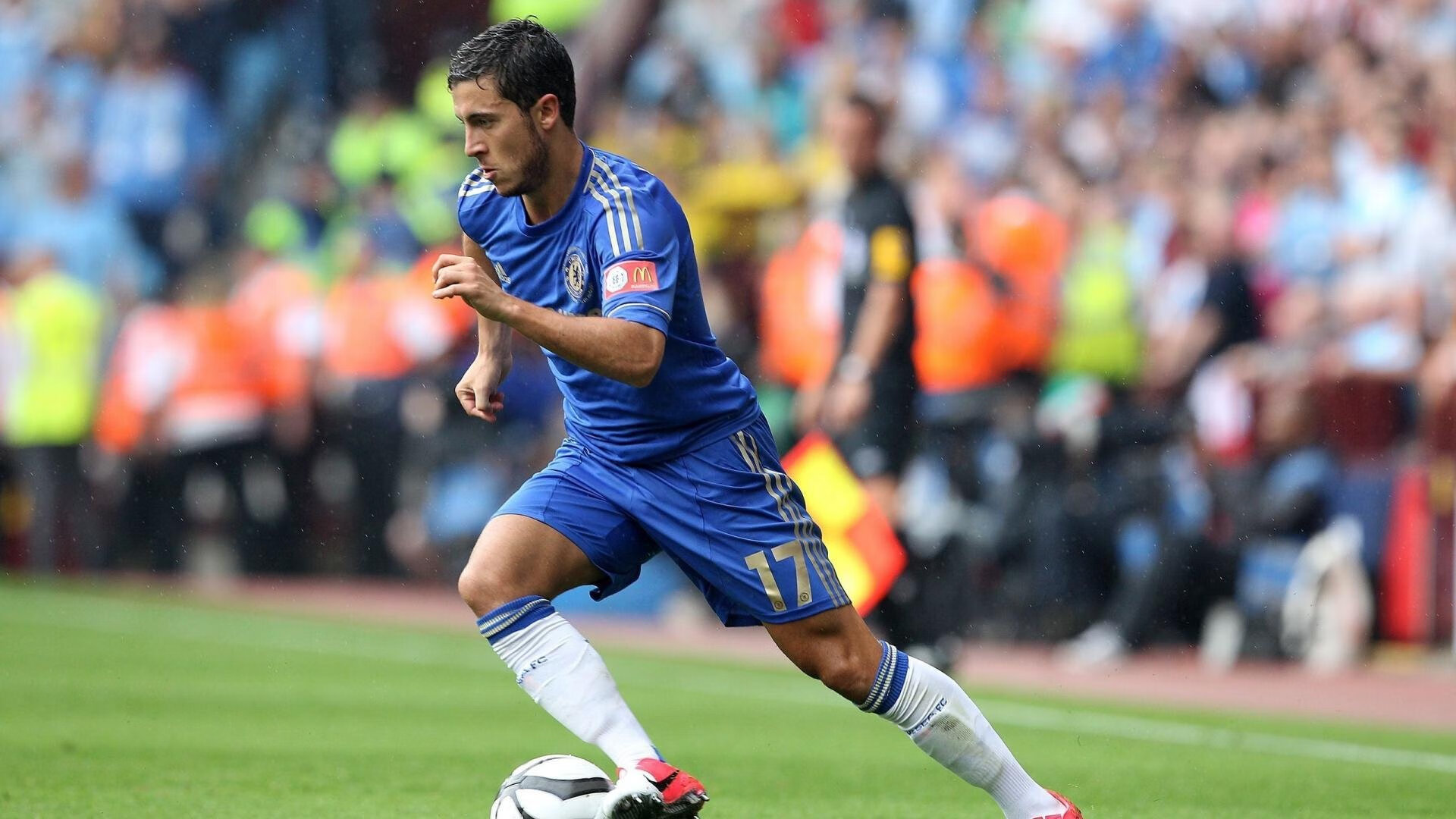 “球员专访：那些鲜为人知的成长故事”，足球运动员成长档案